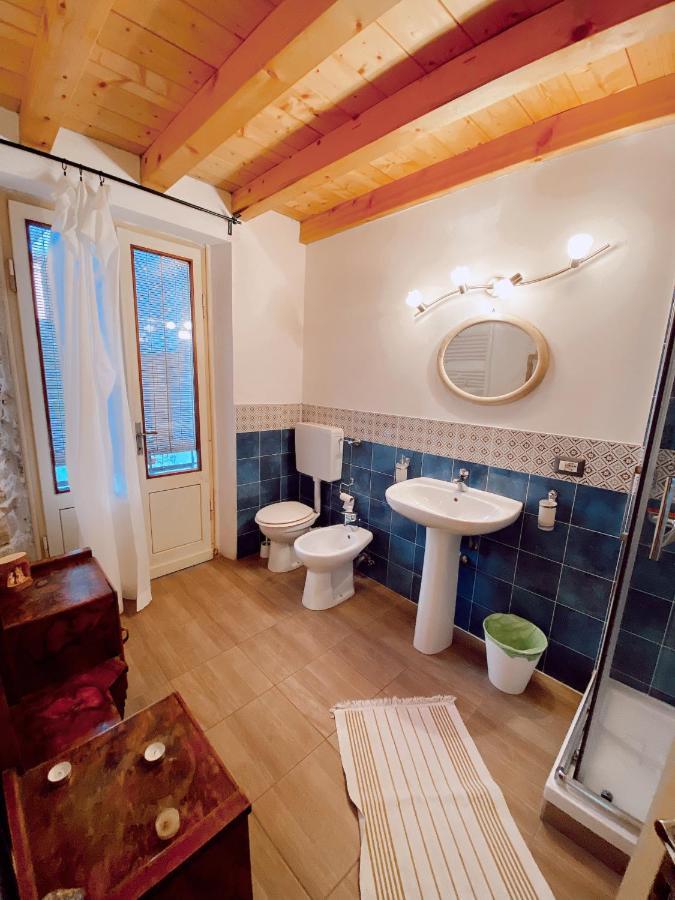 Atlante Hotel Toscolano Maderno Bagian luar foto