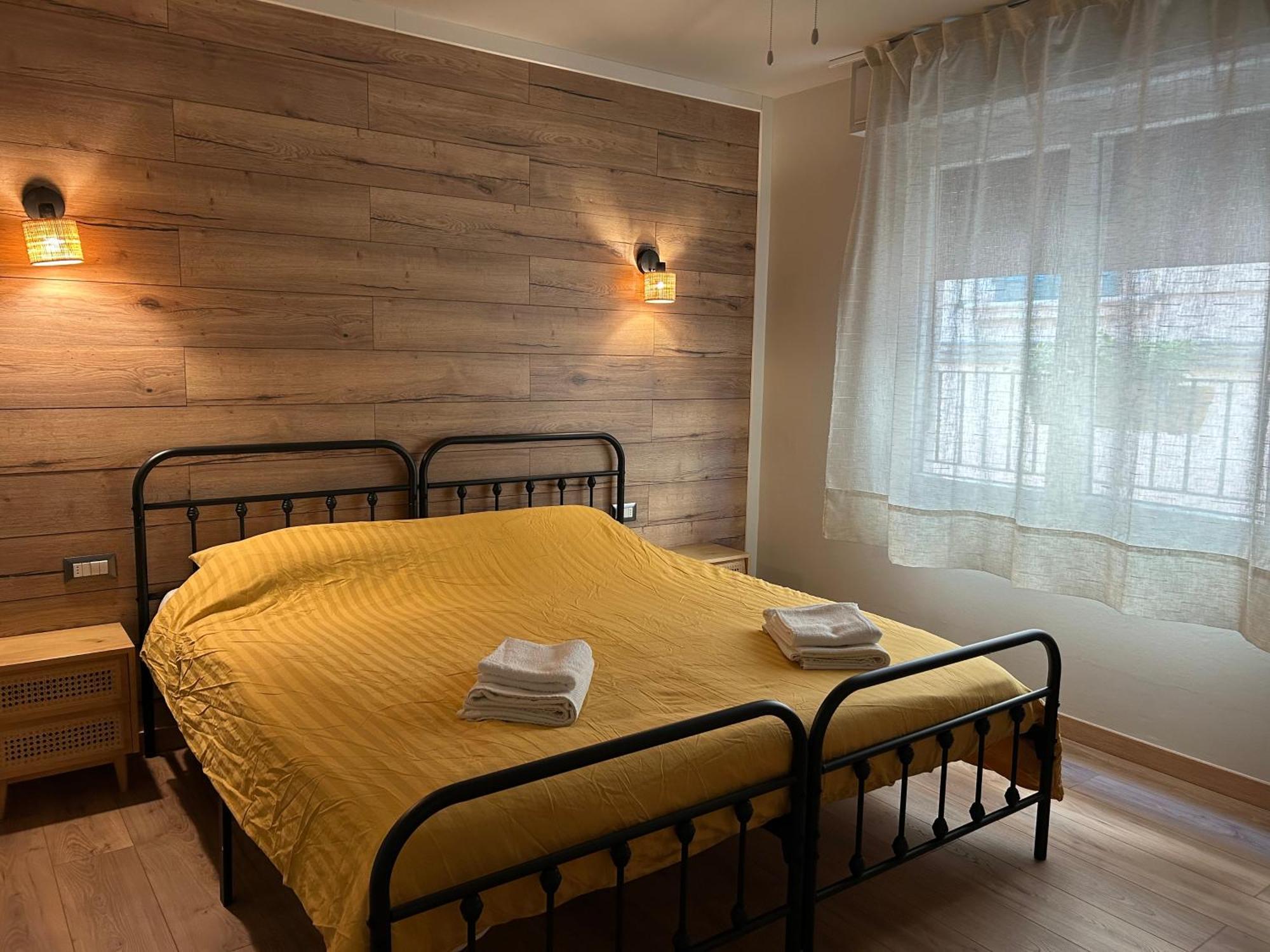 Atlante Hotel Toscolano Maderno Bagian luar foto