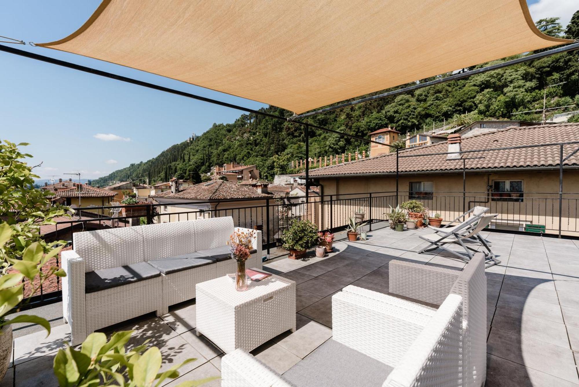 Atlante Hotel Toscolano Maderno Bagian luar foto
