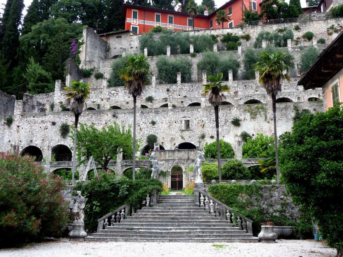 Atlante Hotel Toscolano Maderno Bagian luar foto
